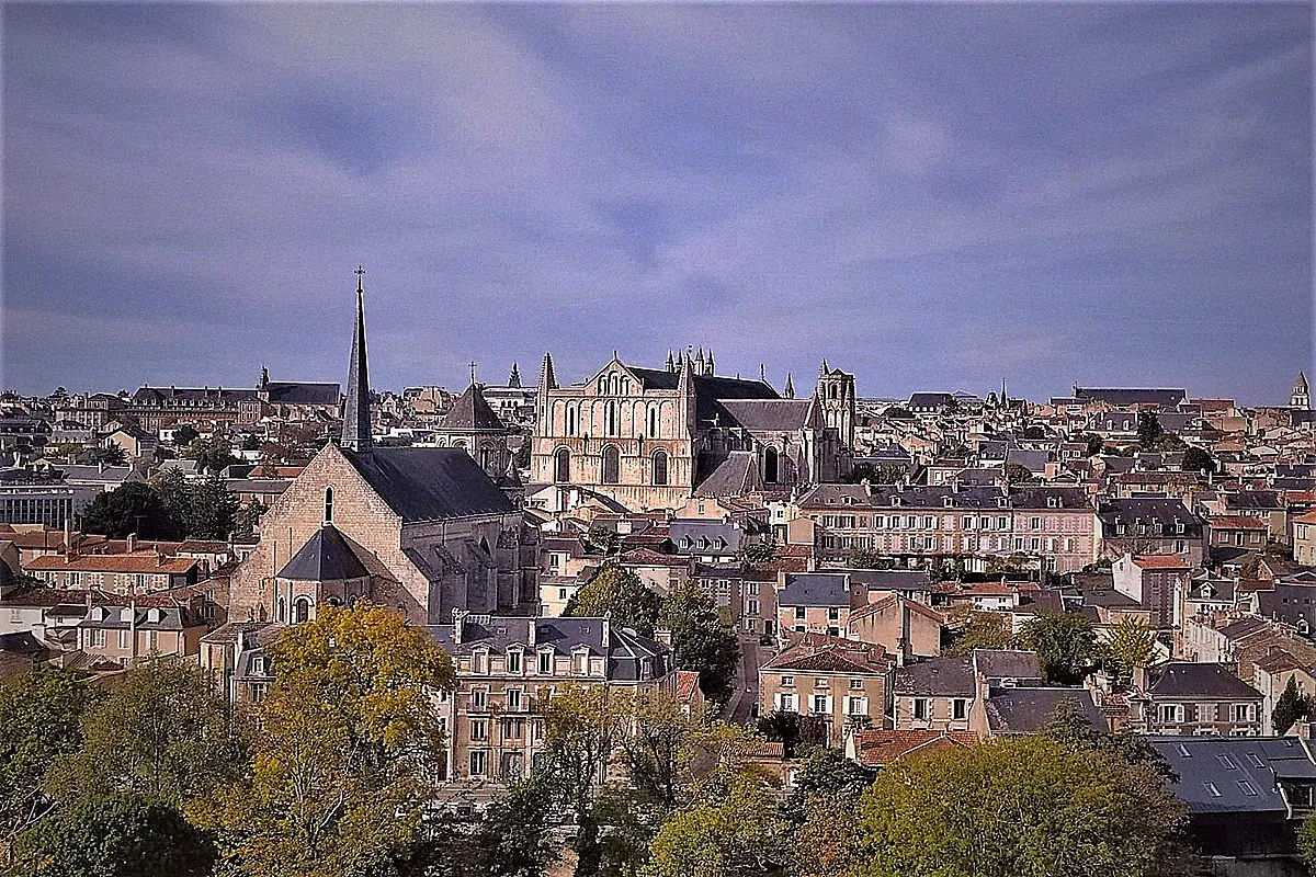 Poitiers — vue de la ville
